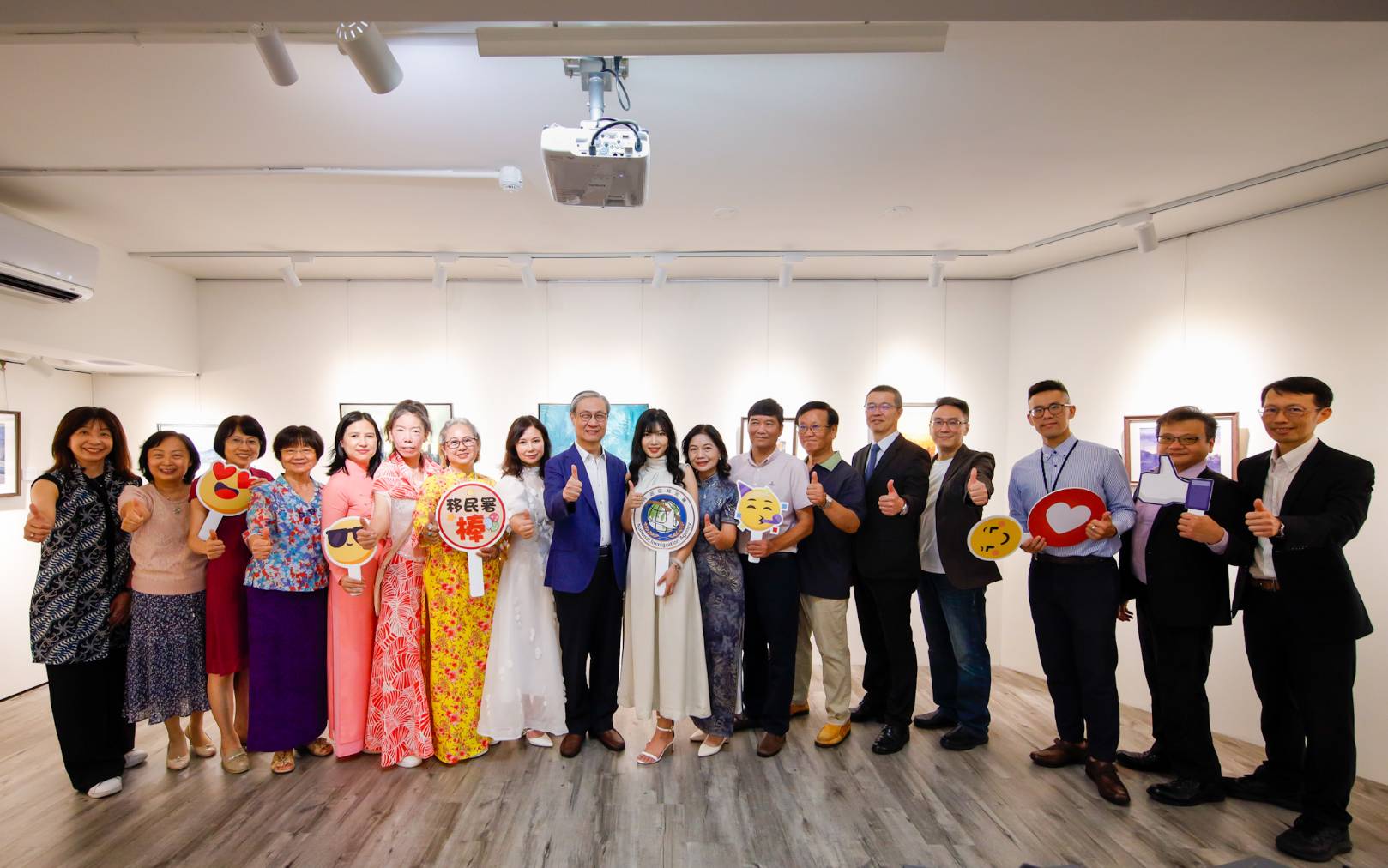 新住民開畫展 紀錄「臺灣最美的風景」