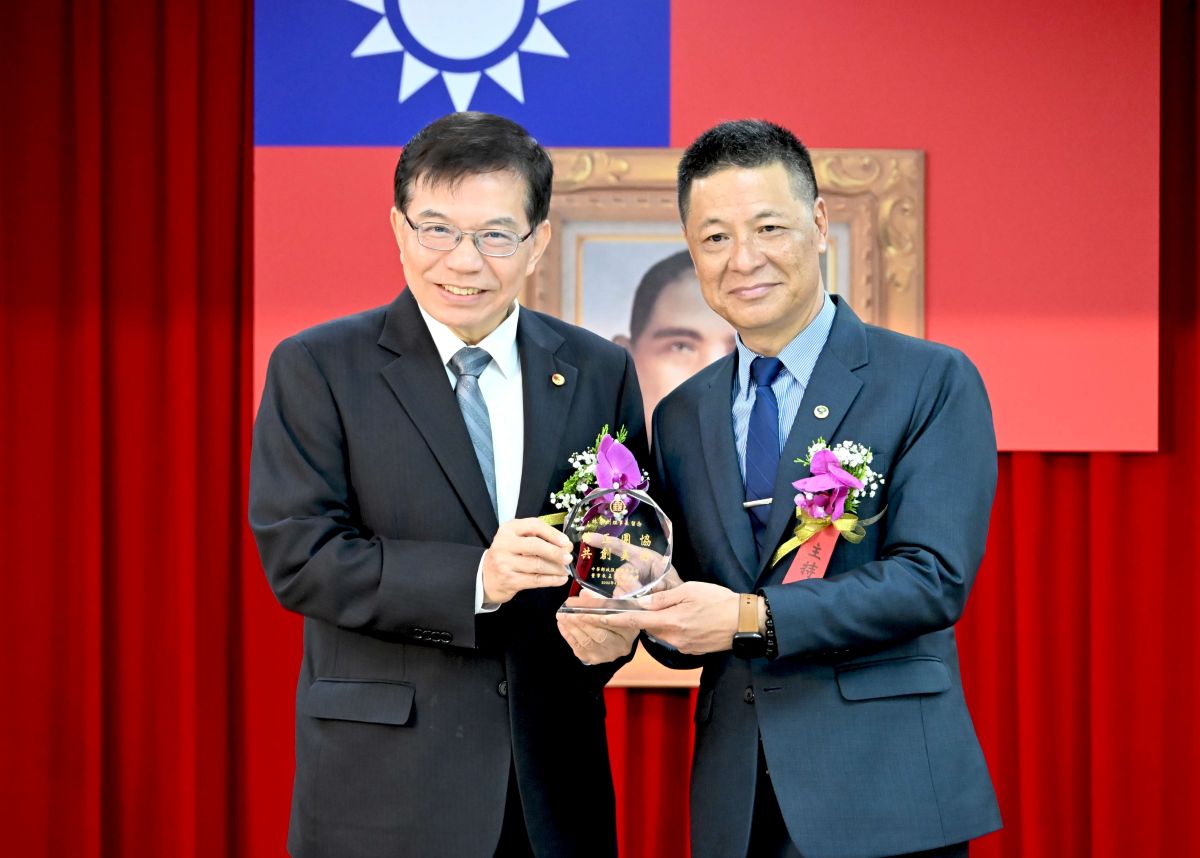   中華郵政與企業工會完成團體協約修約    打造幸福企業永續經營