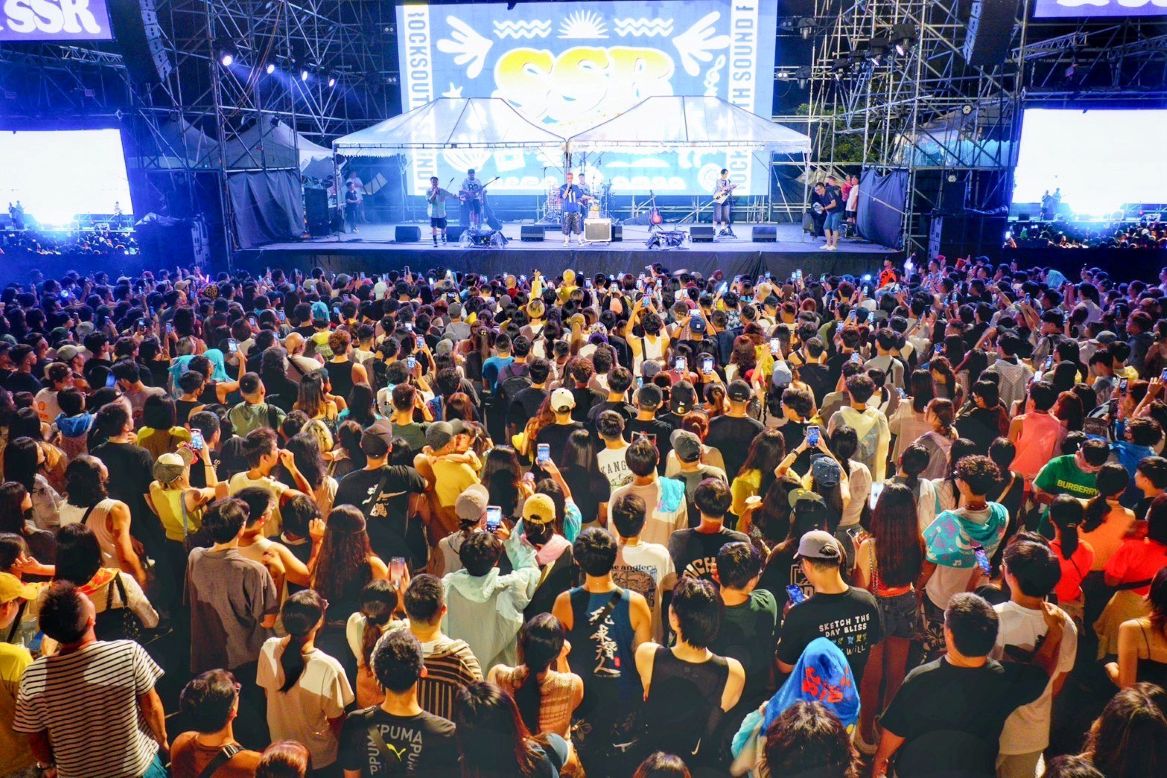 「恆春熱SSR」音樂祭亞洲天王周湯豪首日壓軸 樂迷湧入墾丁嗨翻天