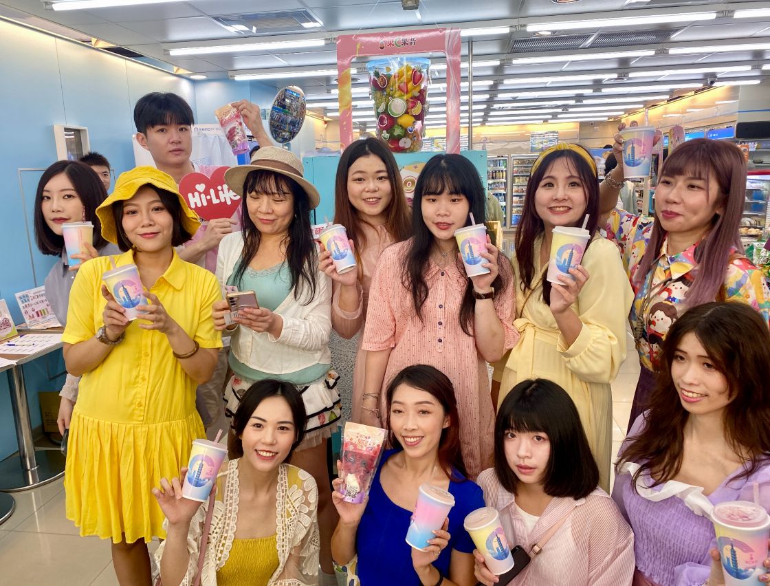萊爾富果C果昔500店慶開跑! 2杯99元優惠 蓋章還能換精品香水