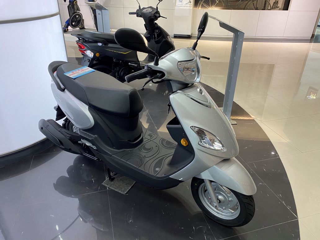 三陽工業捐100台機車 攜手親慈慈善會捐贈1500萬元 助花蓮災後重建
