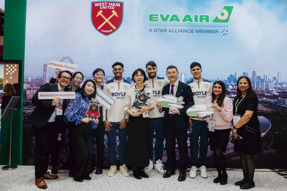 台灣森林鐵路驚艷亮相倫敦WTM旅展 邀請全球旅人「來台灣喝一杯」品嘗台灣魅力