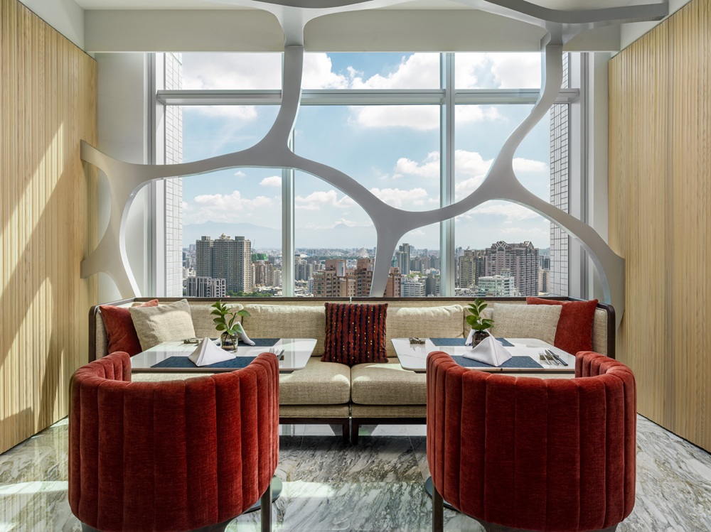 台北士林萬麗酒店 攜手THE AMNIS然一酒店  1/7起推出「雙城禮遇・萬點入藏」聯賣住房專案 最高回饋萬豪旅享家會員點數4萬點