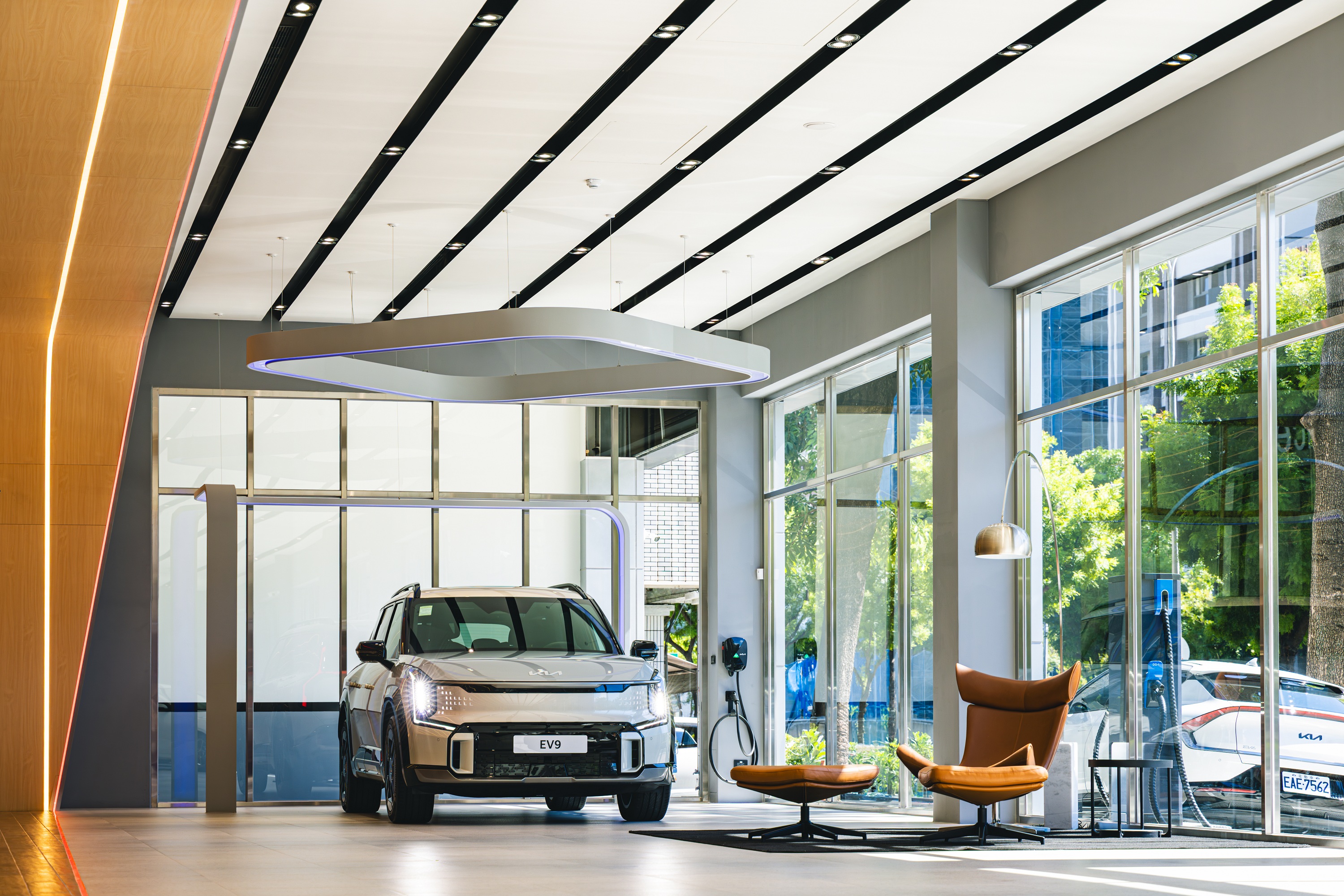 Kia總代理台灣森那美起亞獲頒Kia全球年度白金卓越經銷商據點獎 再奪美國多項大獎！