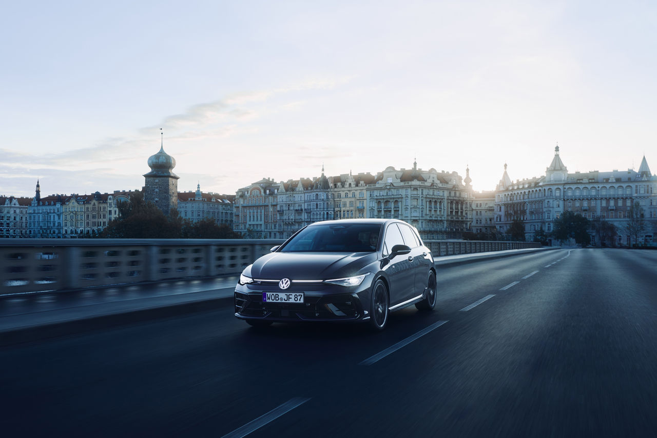 The new Golf R 夜幕疾行版197.8萬元起限量上市