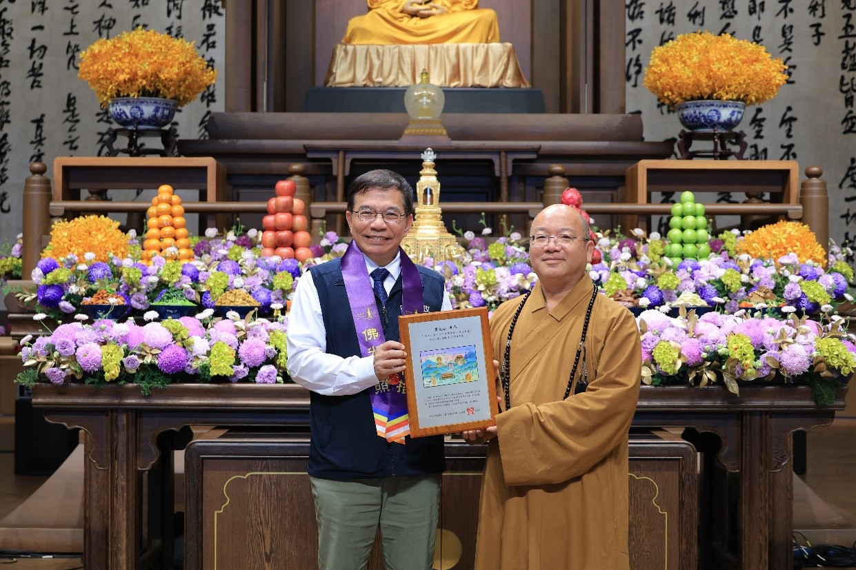 「傳燈六十．百年仰望郵票」發行