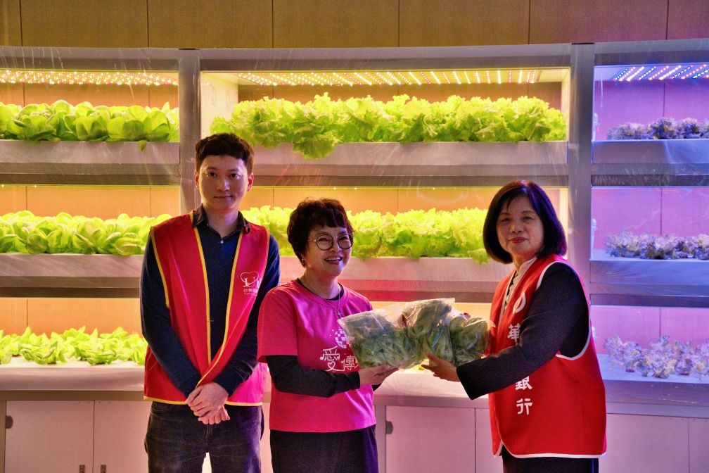 華南銀行「植物工場」  以循環科技實踐ESG綠色公益