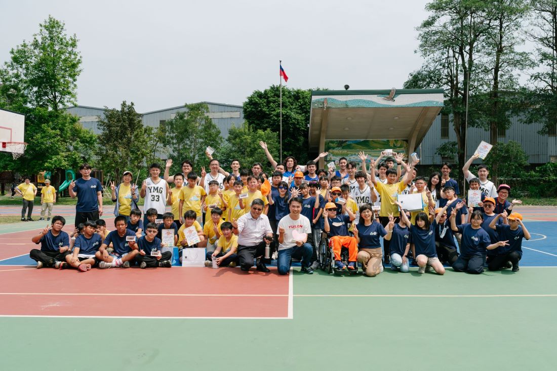 裕隆集團攜格上串起偏鄉小校共伴童心   裕隆志工群領孩子嗨玩三對三鬥牛