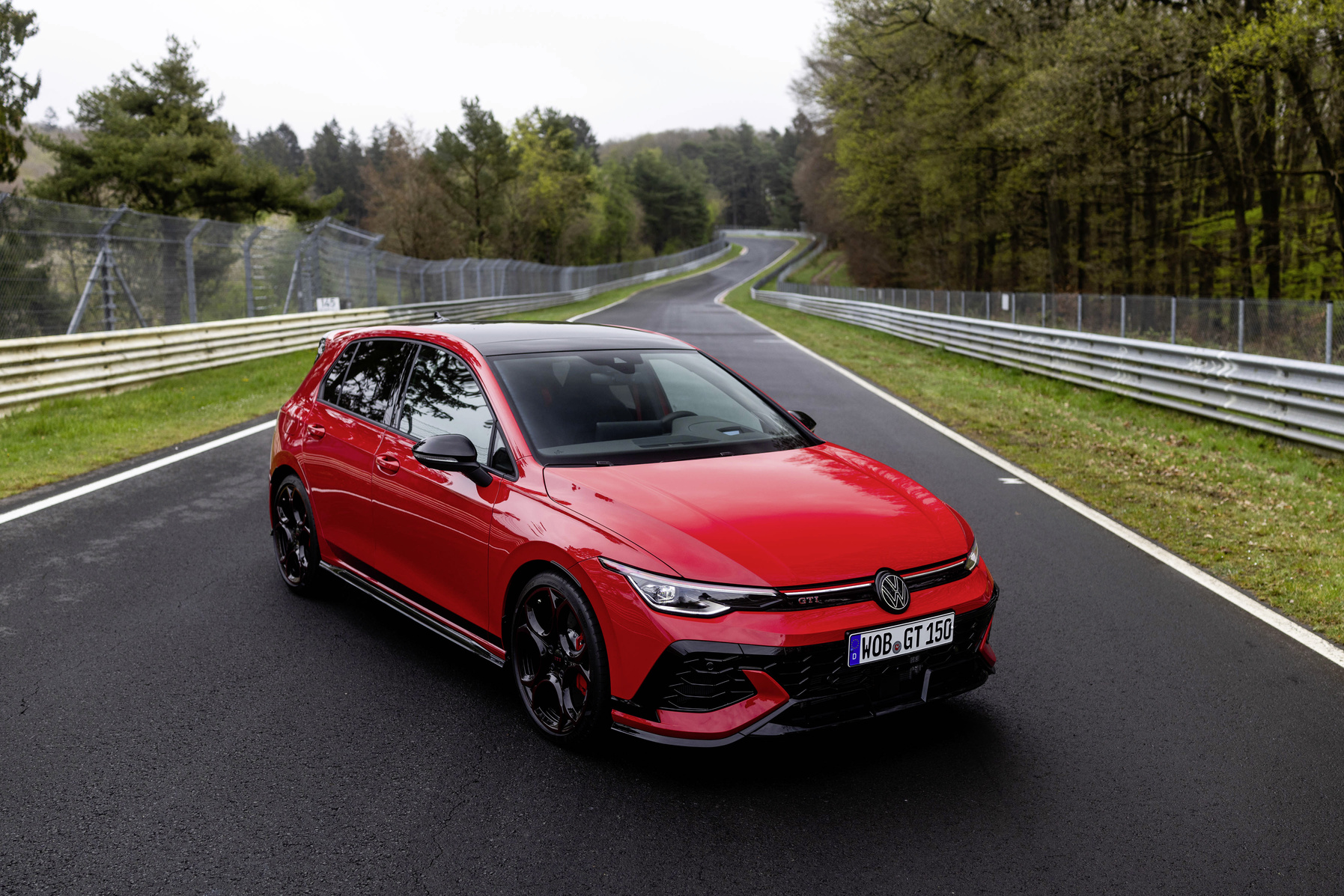 The Golf GTI EDITION 50 首批限量 100 台啟動預售